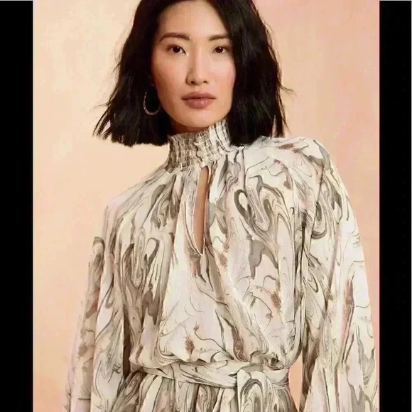 Banana Republic Smocked Crinkled Dress - Picture 3 of 10